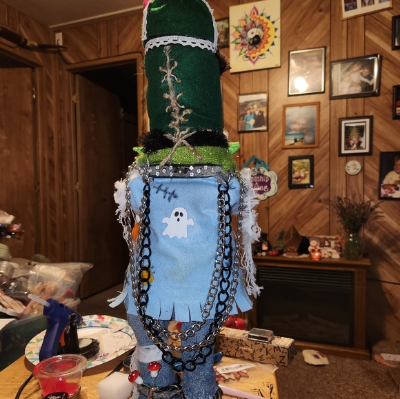 Fall Decor and Custom made Gnomes. - Picture 3 of 16